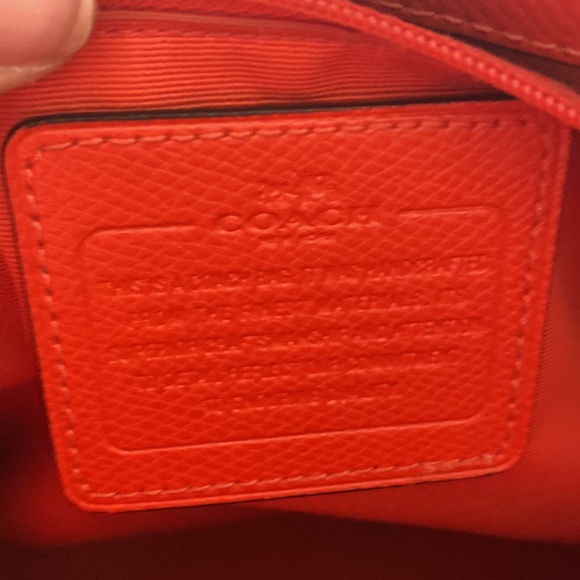 Orange leather Coach hand bag - Picture 3 of 7